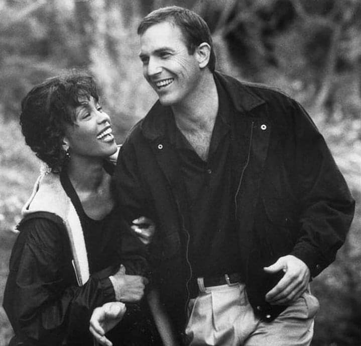 Kevin Costner si è rifiutato di accorciare il suo elogio per Whitney Houston