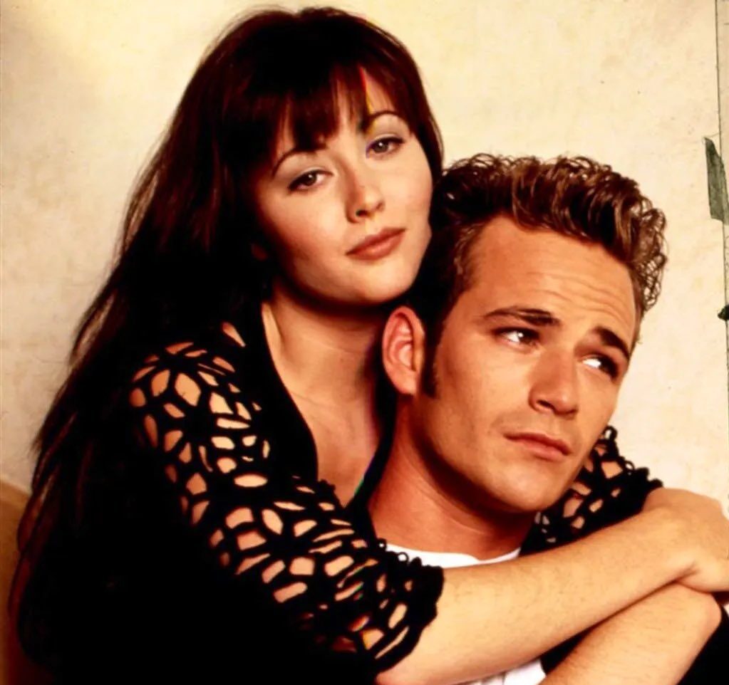 E' morta Shannen Doherty. La Brenda di Beverly Hills raggiunge il "suo" Dylan (Luke Perry) scomparso cinque anni fa