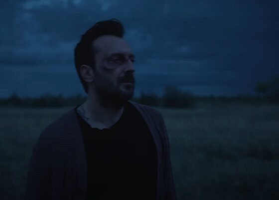 Cremonini nel videoclip di Ora che non ho più te