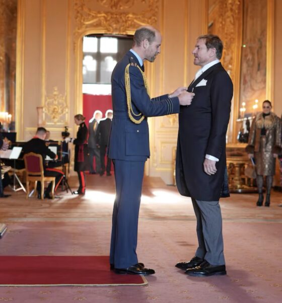 Simon Le Bon riceve il MBE dal principe William