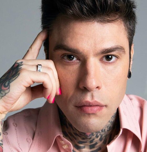 Sanremo 2025, il Corriere svela tutti i duetti e le cover in gara. "Bella stronza" di Fedez-Masini c'è. Sorpresa Brancale-Amoroso