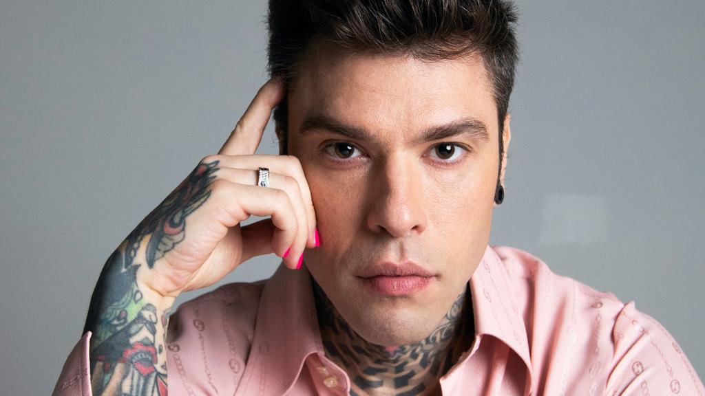 Sanremo 2025, il Corriere svela tutti i duetti e le cover in gara. "Bella stronza" di Fedez-Masini c'è. Sorpresa Brancale-Amoroso