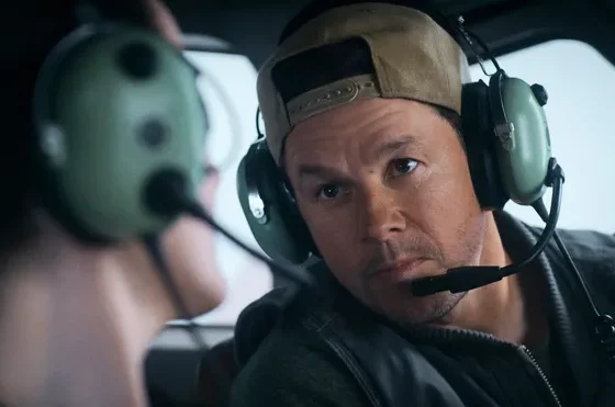 Mark Wahlberg (©Trailer Flight Risk Lionsgate)