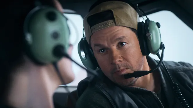 Mark Wahlberg (©Trailer Flight Risk Lionsgate)